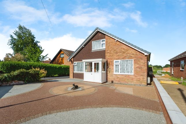 Thumbnail Bungalow for sale in West Street, Chatteris