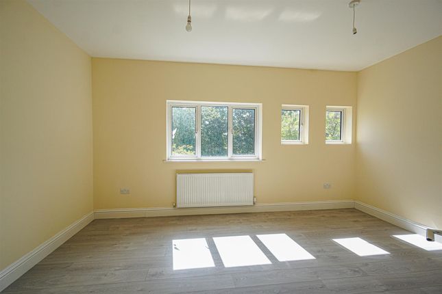 13D, Linton Road, Hastings photo 2