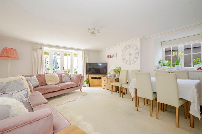 4 Buckswood Grange, Rocks Road, Uckfield photo 2