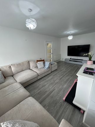 22, Pontrilas Close, Cardiff photo 5