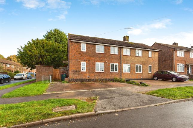 Thumbnail Semi-detached house for sale in Spring Plat, Crawley