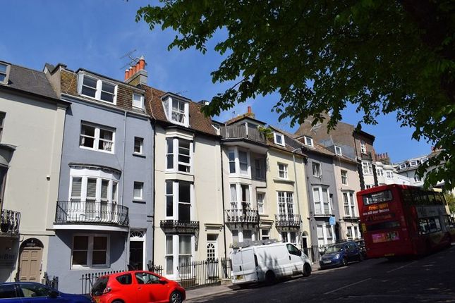 Thumbnail Flat to rent in Upper Rock Gardens, Brighton