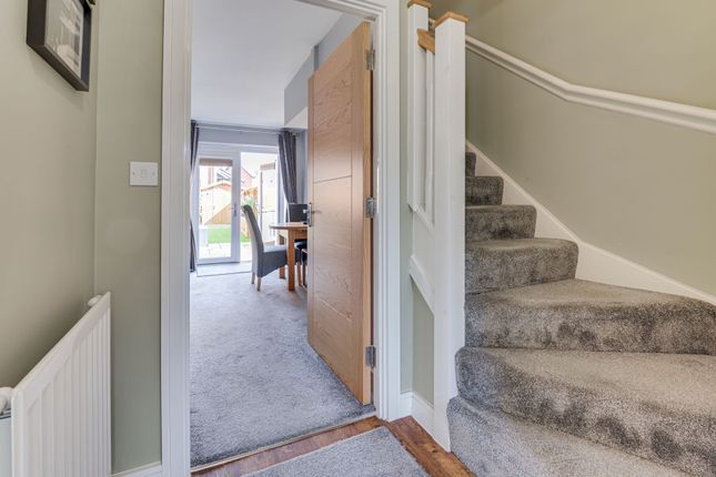 30 Daisy Place, Congleton photo 3