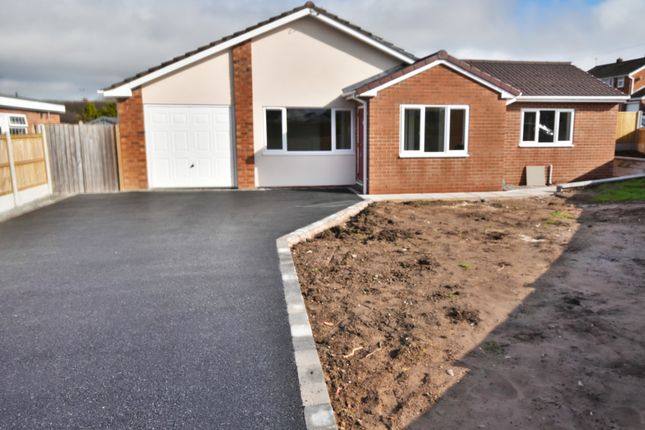 Thumbnail Bungalow to rent in Ffordd Aled, Borras