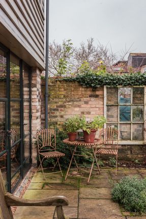 Terraced house for sale in Mawson Road, Cambridge, Cambridgeshire