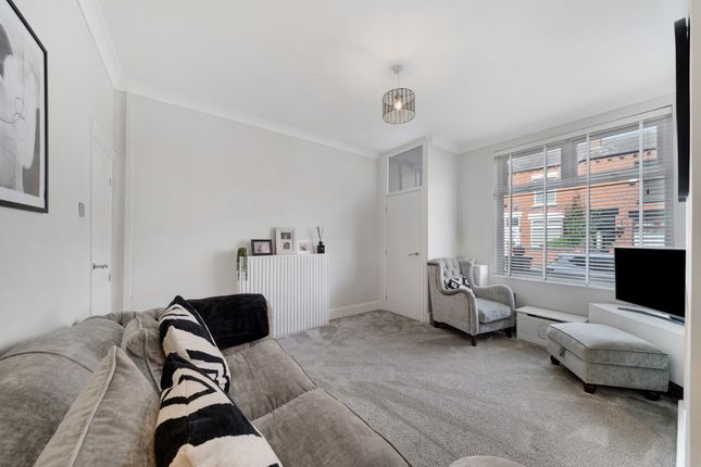 4 Clarendon Road, Bolton photo 5