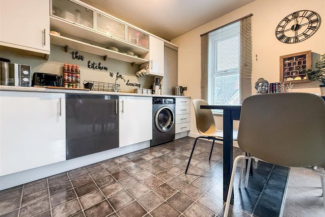 Flat 15, Temeraire House, Oysell Gardens, Fareham photo 4