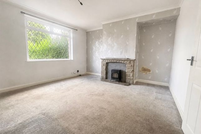 42, Castle Mount, DEWSBURY photo 2