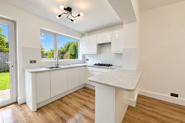 170 Bebington Road, Birkenhead photo 3
