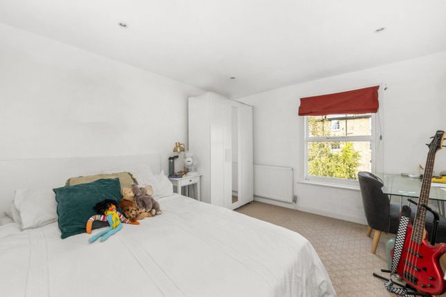 11b, Shakespeare Road, London photo 4