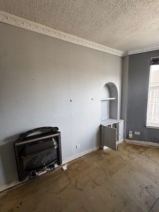 2/1, 82, Stock Street, Renfrewshire photo 2