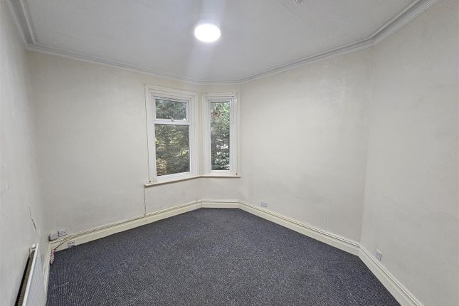 Flat 4, 31, Middleton Road, Manchester photo 3