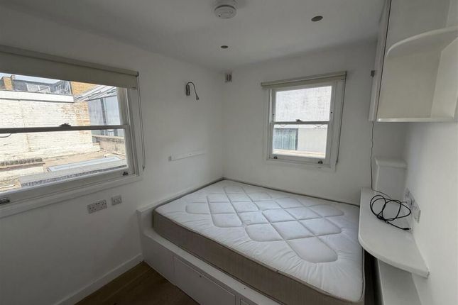 Flat 5, Mezzanine Floor, 140 Gloucester Place, London photo 3