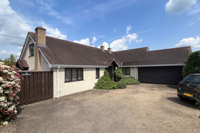 Thumbnail Bungalow for sale in West Hanney, Wantage