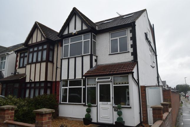 4 Bedrooms 2 Receptions House To Rent