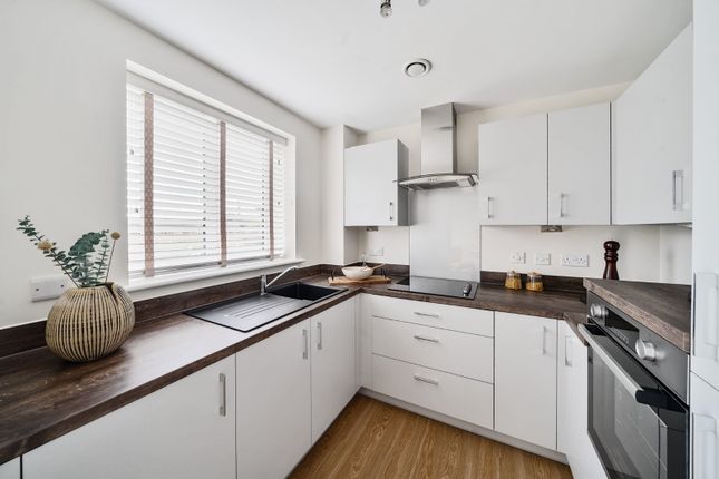 Apartment 33 Glebe Court,, Glebe Court, Romsey photo 2