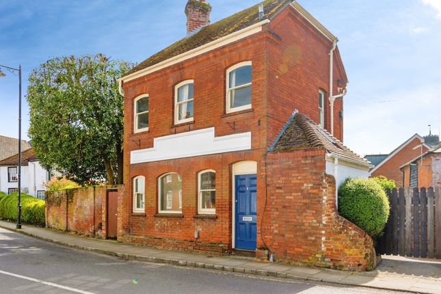 1-bed house on 4, The Horsefair, Romsey, £130,000