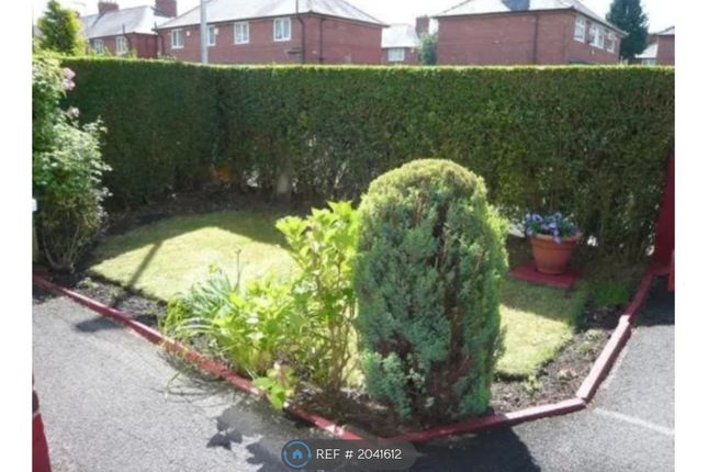 Terraced house to rent in Chesham Avenue, Manchester