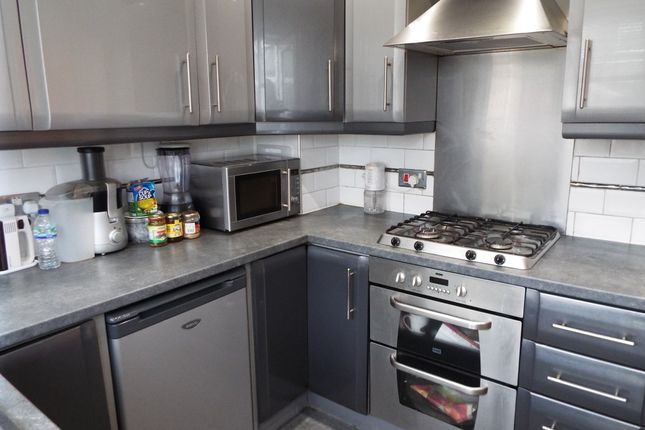 21, Warrington photo 2