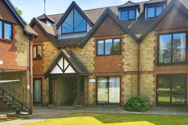 Flat 15, Whyke Court Whyke Close, Chichester photo 4