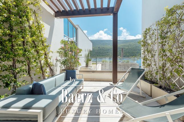 Villa for sale in Herceg Novi, Montenegro