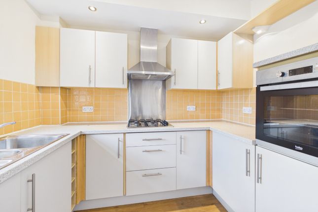 11, St. Katherines Court, Derby photo 2