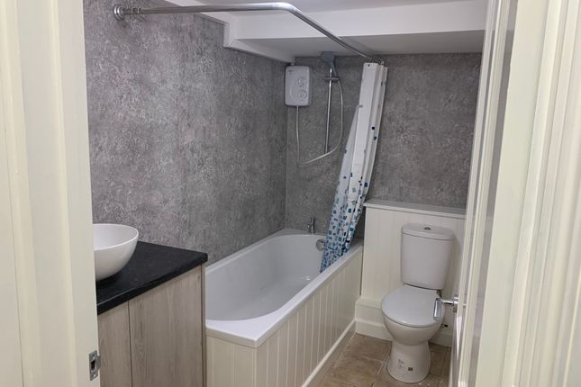 Basement Flat 39 Beaconsfield Avenue, Dover photo 5