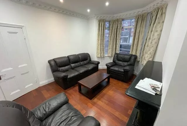 Thumbnail Flat to rent in Newton Rd, Cricklewood