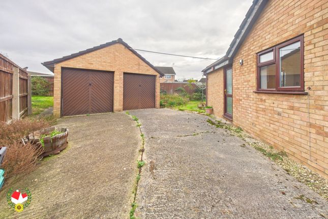 4 Loriners Close, Gloucester photo 2