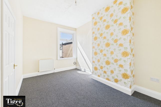 Flat 2, 27, Eaves Street, Blackpool photo 2
