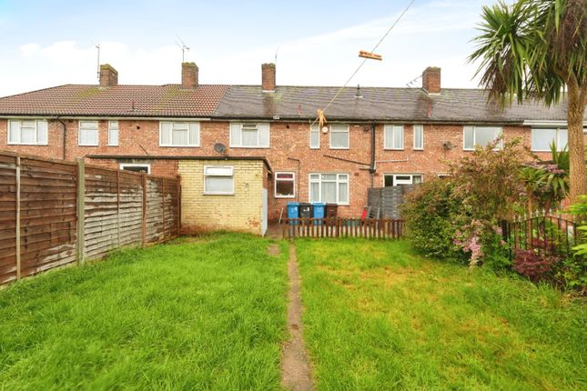 Thumbnail Terraced house for sale in Batley Close, Hull