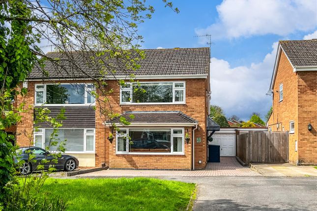 Thumbnail Property for sale in Lincoln Close, Warwick