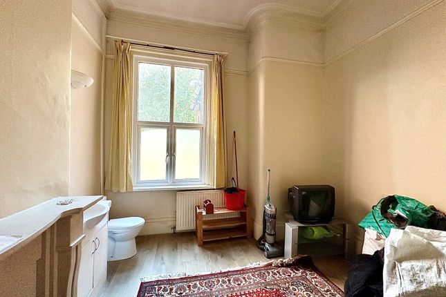 7, Cliff Street, Preston photo 4