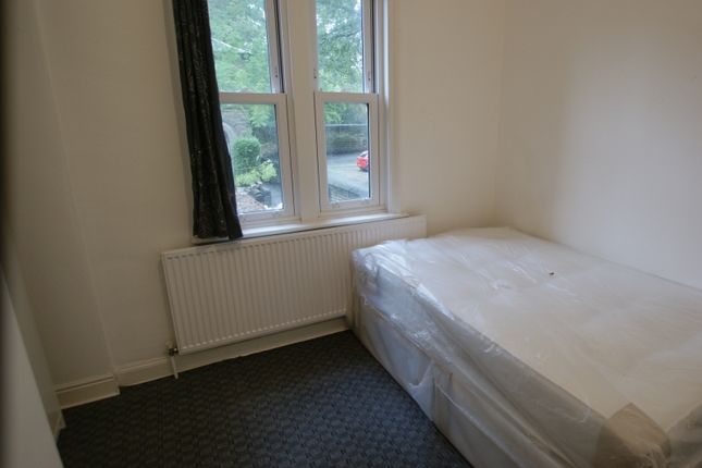 Flat to rent in 53 Spring Bank House, Spring Bank House, Headingley, Leeds