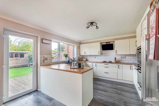 Winnersh, Berkshire photo 4