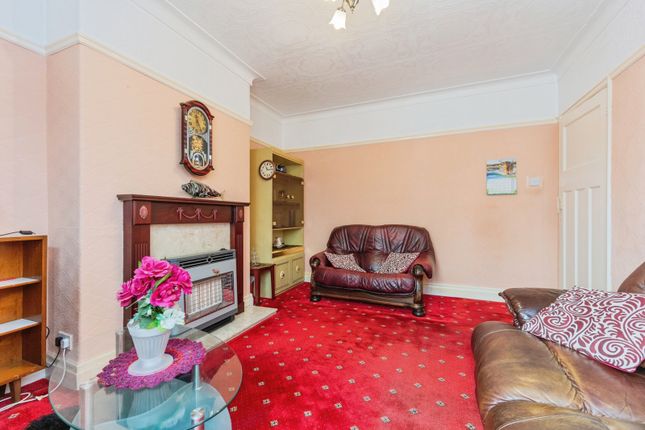 19, Lindum Avenue, Manchester photo 4
