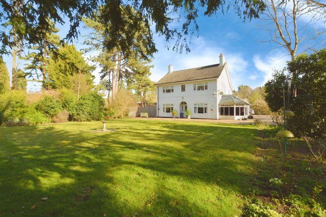 Thumbnail Detached house for sale in Scotter Common, Gainsborough