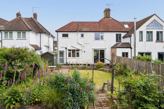 33, Woodside Close, Amersham photo 3