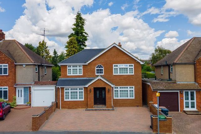 Thumbnail Detached house for sale in Bushmead Road, Luton