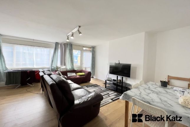 Flat to rent in Coopers Road, London