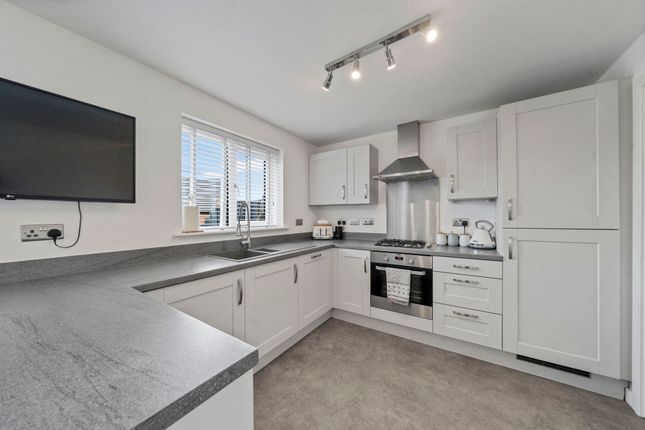 56 Hilldale, Wigan photo 4