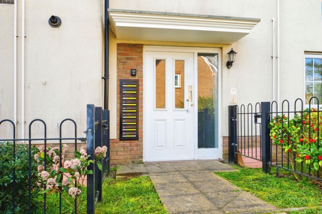 13, Elliot Way, Deal photo 3
