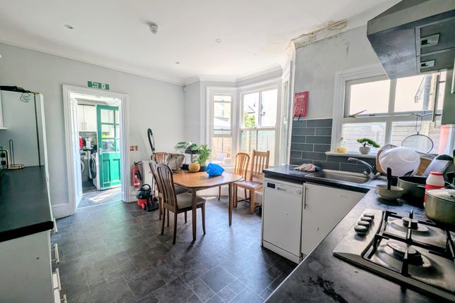 43 Darnley Street, Gravesend photo 3
