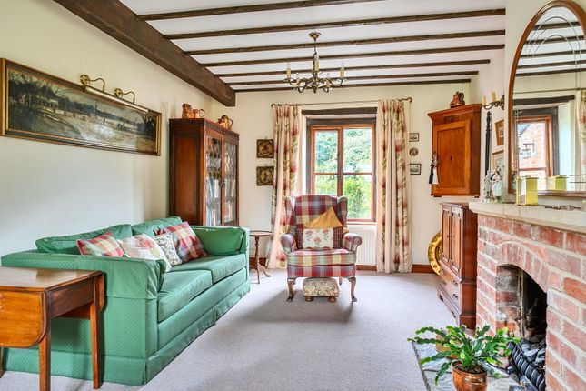 Manor Yard,4, Warminster photo 4