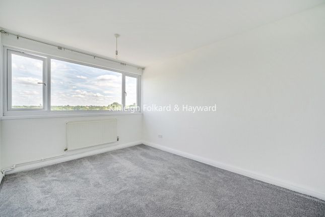 Flat 179, Elgar Lodge,, Fair Acres, Bromley photo 4