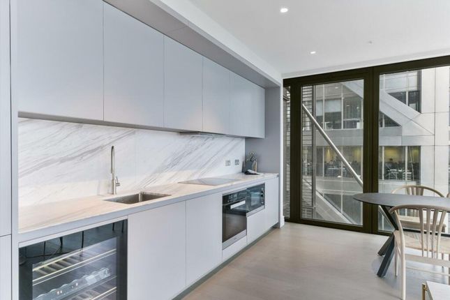 Flat 3903, 80 Houndsditch, London photo 5