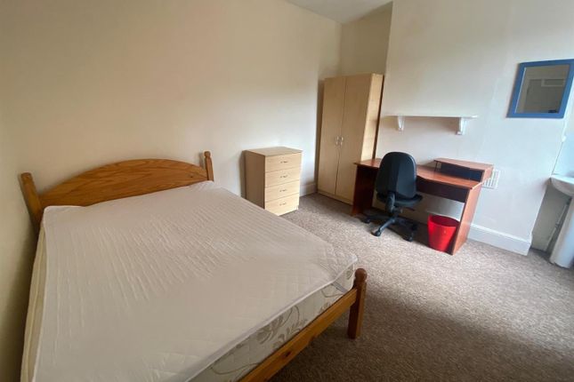 Bedroom 5.Jpg