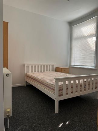 8, Percy Road, Southsea photo 5