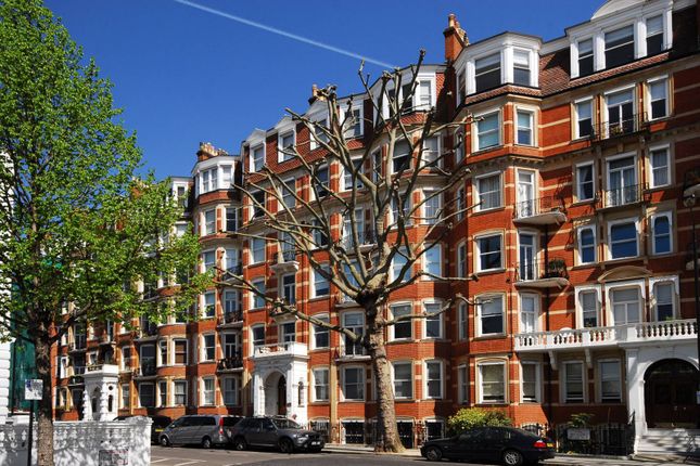 Thumbnail Flat to rent in Marloes Road, Kensington, London