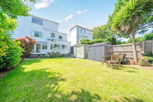 62a, Robson Road, Worthing photo 2